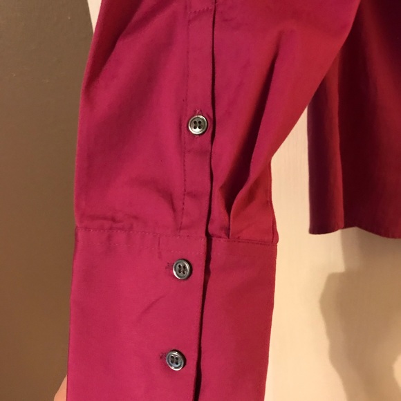 Express Fuchsia pink button up in size small. - Picture 4 of 8